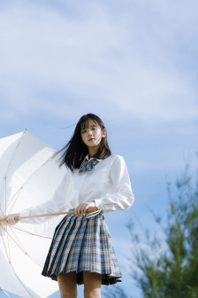 皇上在御花园C了太子妃